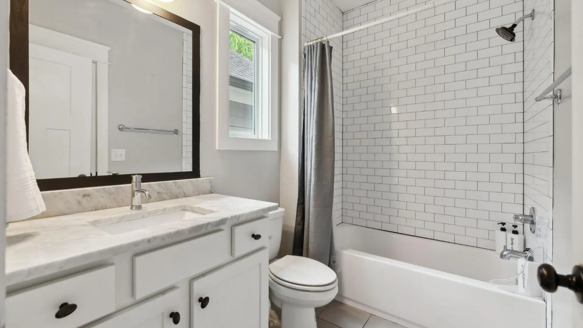 Apartment Cozy Retreat Mins To Broadway & East Nashville