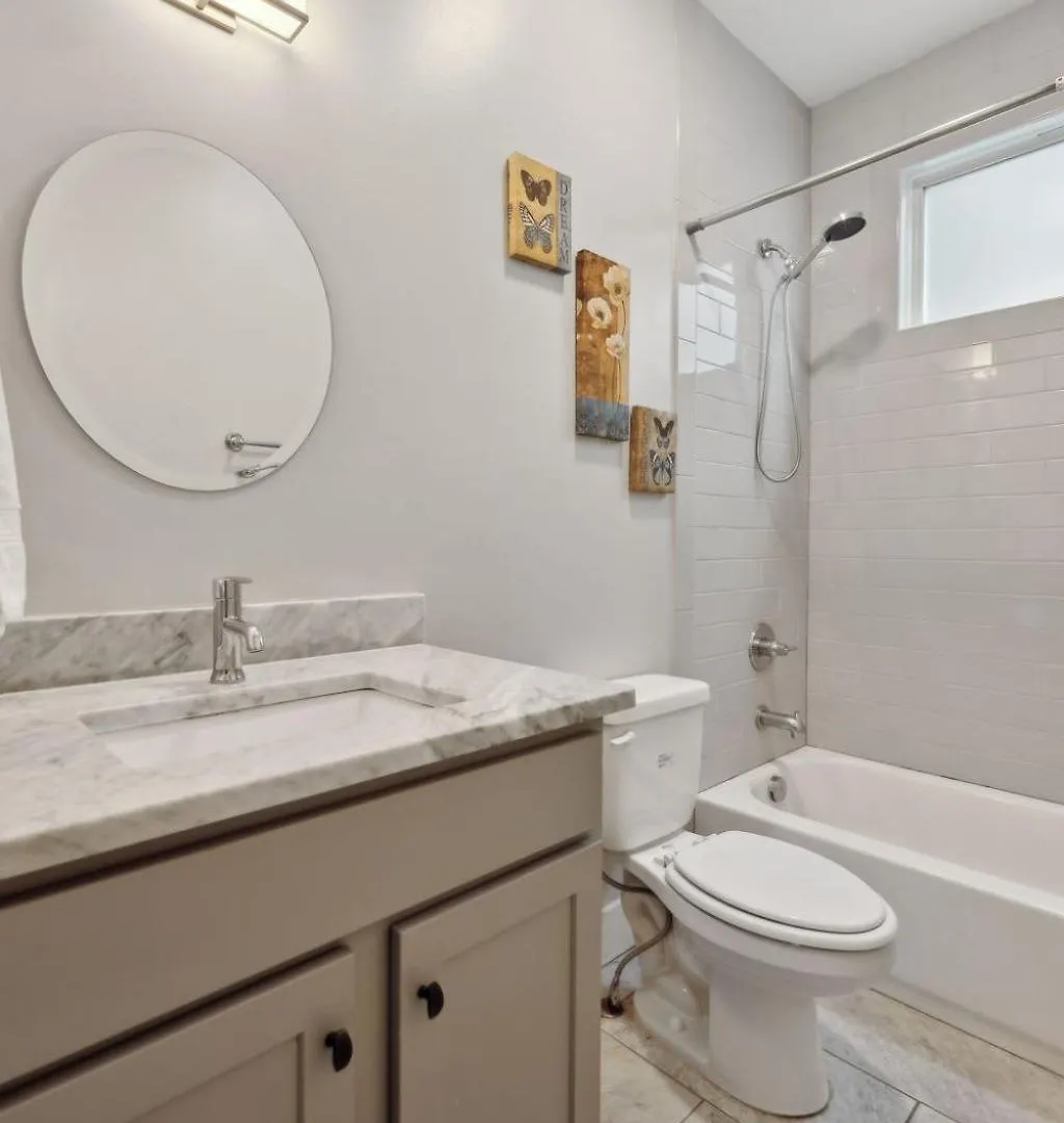 Apartment Cozy Retreat Mins To Broadway & East Nashville